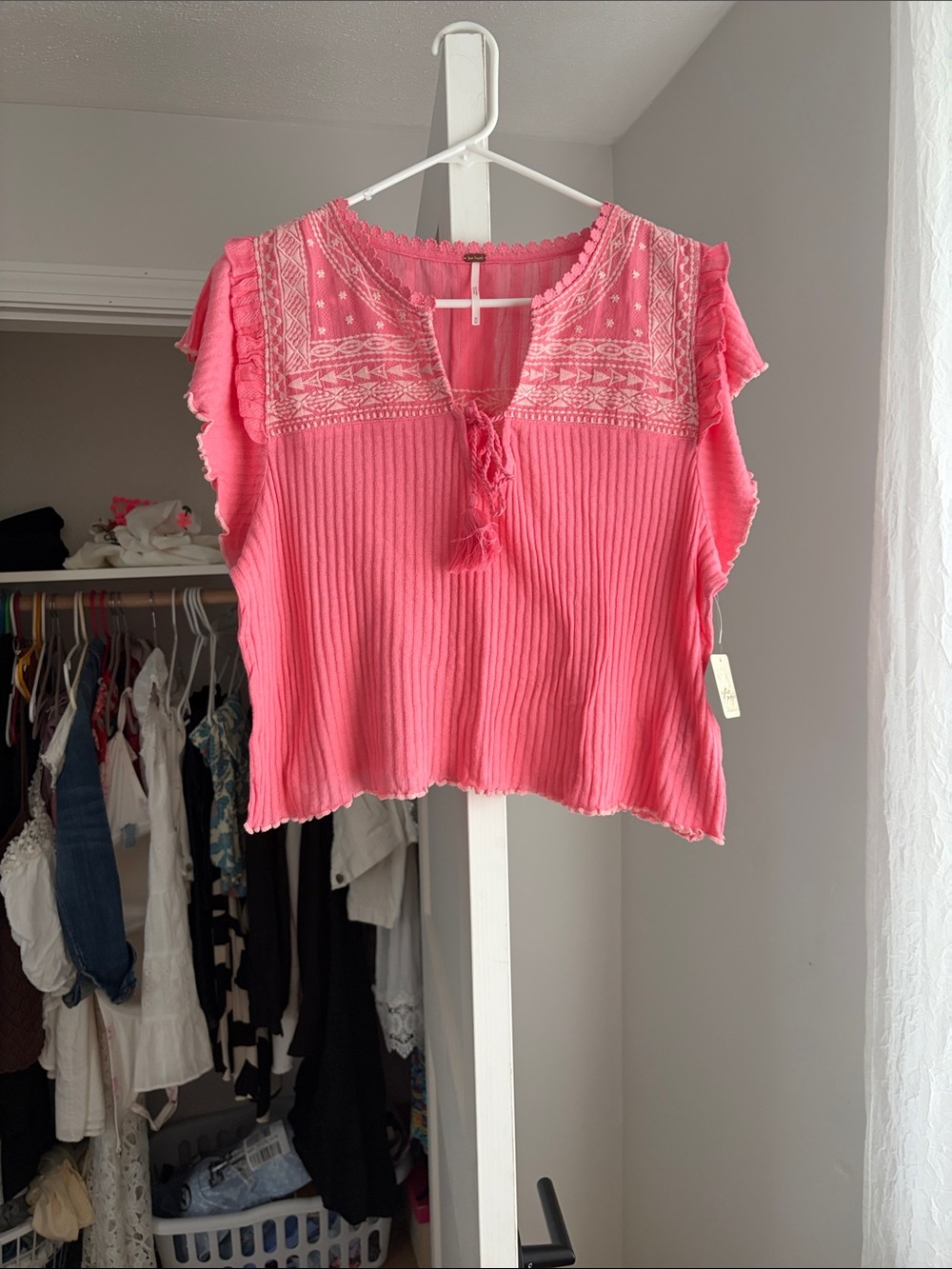 Free People Pink Ribbed Embroidered Tassel top size M nwt